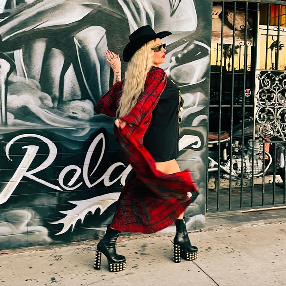 CHAI RED SILK SUSTAINABLE KIMONO - Picture 8 of 15